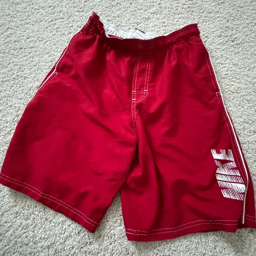 Boys Large Red swim trunks Nike